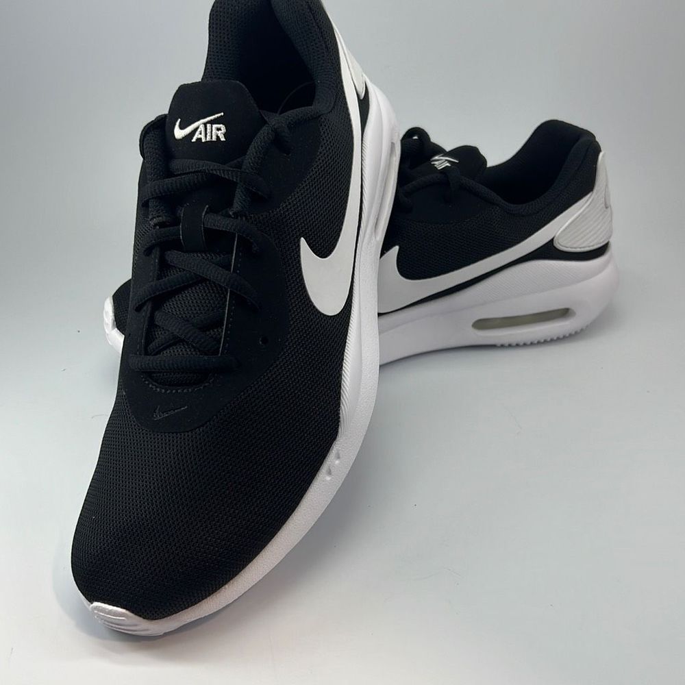 Nike Air Women's Black White Athletic Shoes